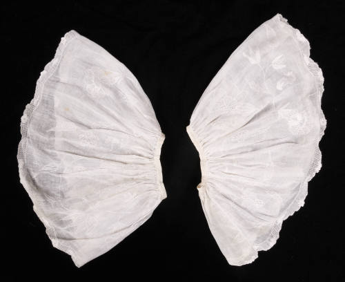 1985-127,1&2, Ruffles