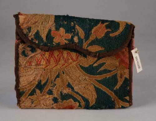 1974-262, Pocketbook