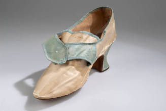 1996-852,1, Shoe