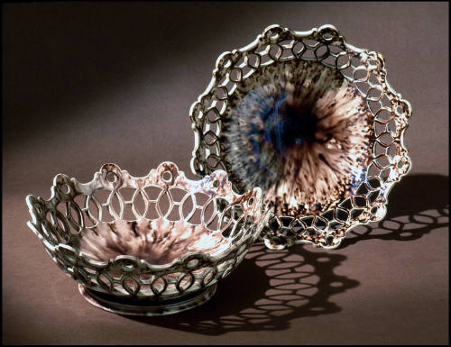 DS2005-0372
Shown: 2005-162,1
and 2005-162,2
