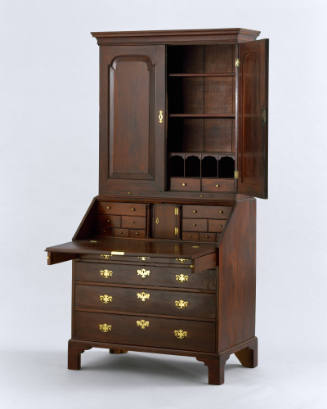 TC2006-189, Desk, one side open
