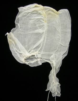 2009 Record shot by L. Baumgarten. Sheer cotton cap, Quaker.