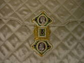 2009 Record shot by L. Baumgarten. Pocketbook clasp.