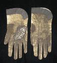 2009 Record shot by L. Baumgarten. Pair of gloves.