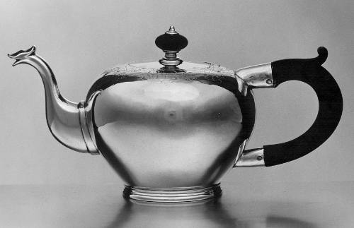 C72-365. Teapot.