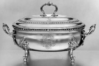 C72-353. Tureen with cover.