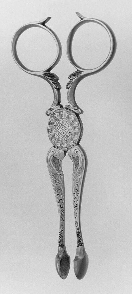 C70-1188. Sugar tongs.