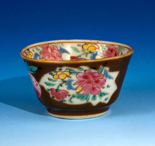 D2010-CMD-130. Handlesss cup