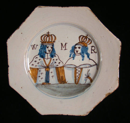 Record shot by AK. Octagonal dish.
