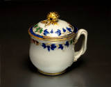 D2010-CMD-094. Pot de crème