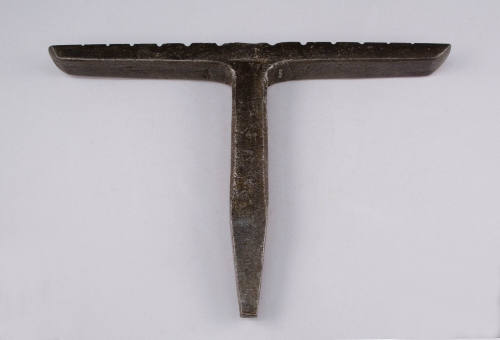 Creasing and wiring stake