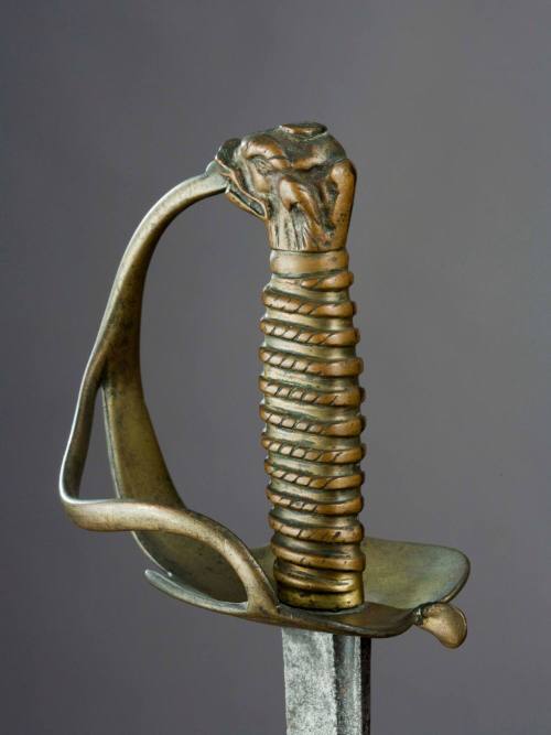 D2012-CMD. Hanger