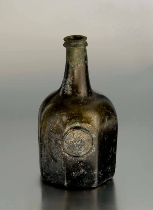 D2013-CMD. Bottle