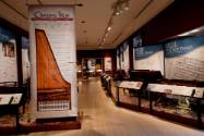 D2013-CMD. "Changing Keys: Keyboard Instruments for America 1700-1830"