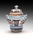Covered Pot 1954-414