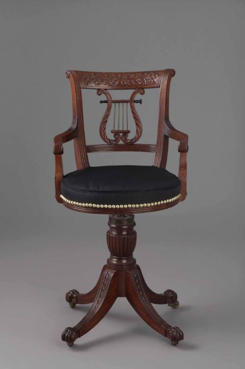 Piano Stool 2016-21