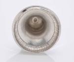 1973-371, Urn