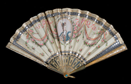 1971-1202, Fan