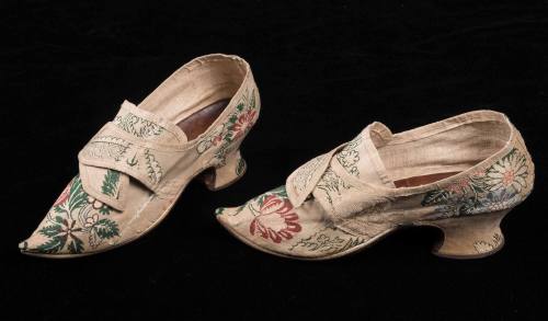 1971-1537,1&2, Shoes