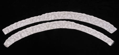 1985-126,1&2, Ruffles
