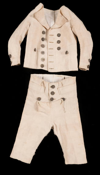 1992-138, Suit