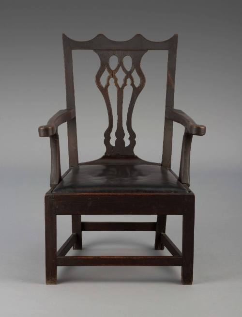 1941-17, Armchair