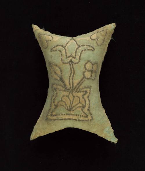 1959-26, Pincushion