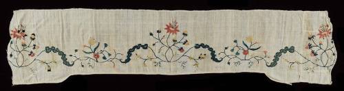 1957-203,3, Valance