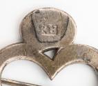 2018-142, Brooch