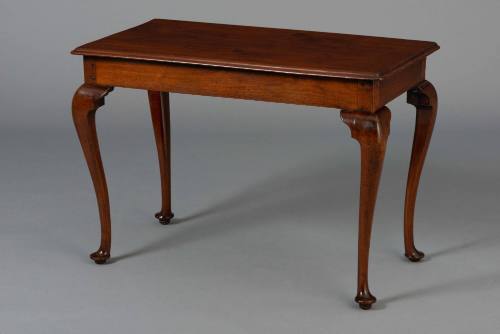 2009-20, Sideboard Table