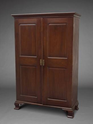1951-205, Clothespress