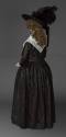 1989-446, Gown