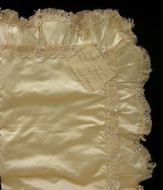 2009 Record shot by L. Baumgarten. Coverlet.