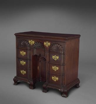 1991-61, Bureau Table