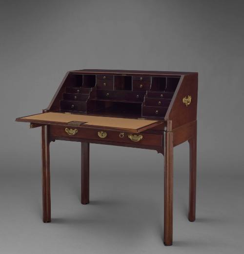 1966-239, Desk