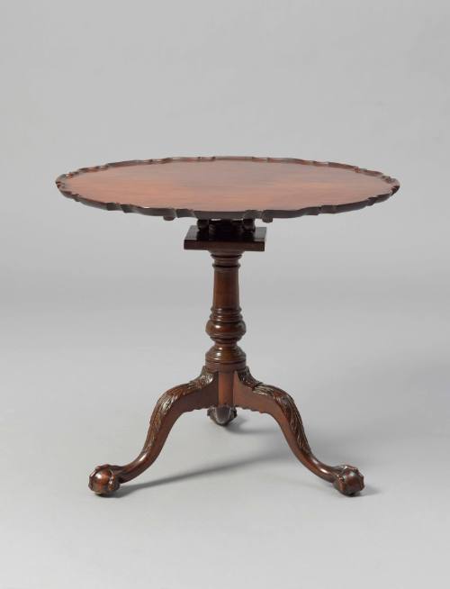 1990-305, Tea Table