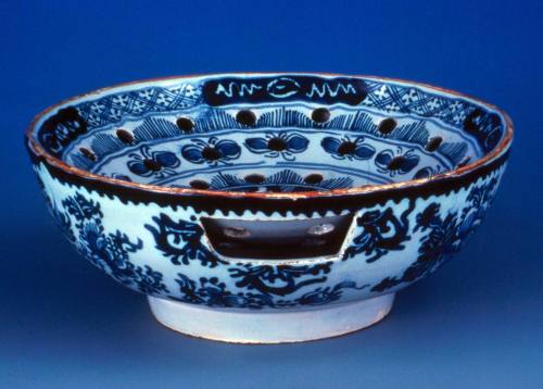 1955-413, Strainer or Colander