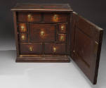 1933-85, Chest