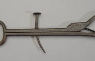 2020-319, Tongs