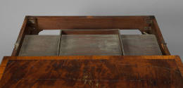 1947-570, Card Table