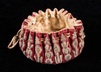 1952-162, Purse