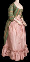 2006-42, Gown