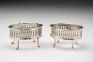 2021-87,1&2, Pair of Salts with Glass Liners