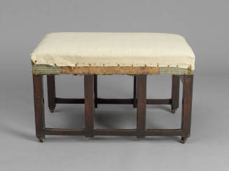 1947-517, Stool