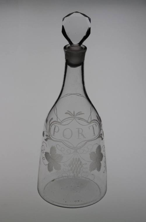 1975-162,a&b, Decanter