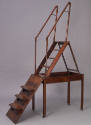 1971-529, Table/Steps