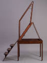 1971-529, Table/Steps