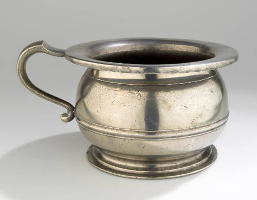 1960-489, Chamber Pot