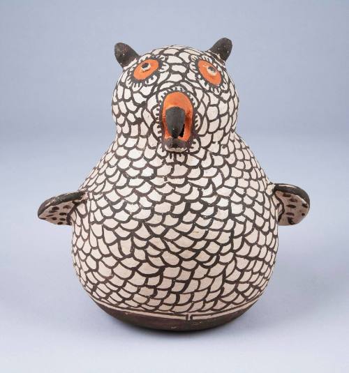 2021.900.10, Owl Figure