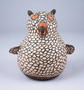 2021.900.10, Owl Figure